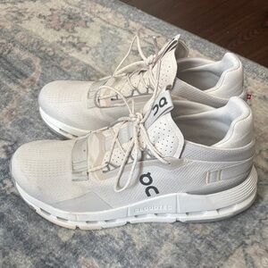 PRICE FIRM - On Running Cream CloudTec Sneakers